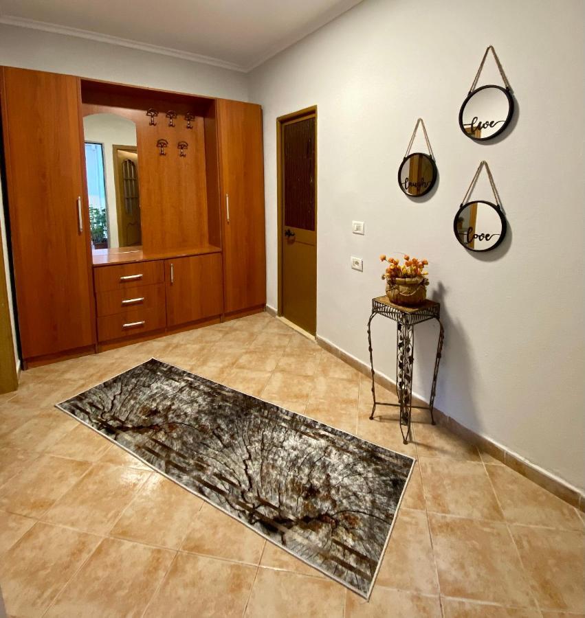 Lucas Apartment 2 ติรานา ภายนอก รูปภาพ